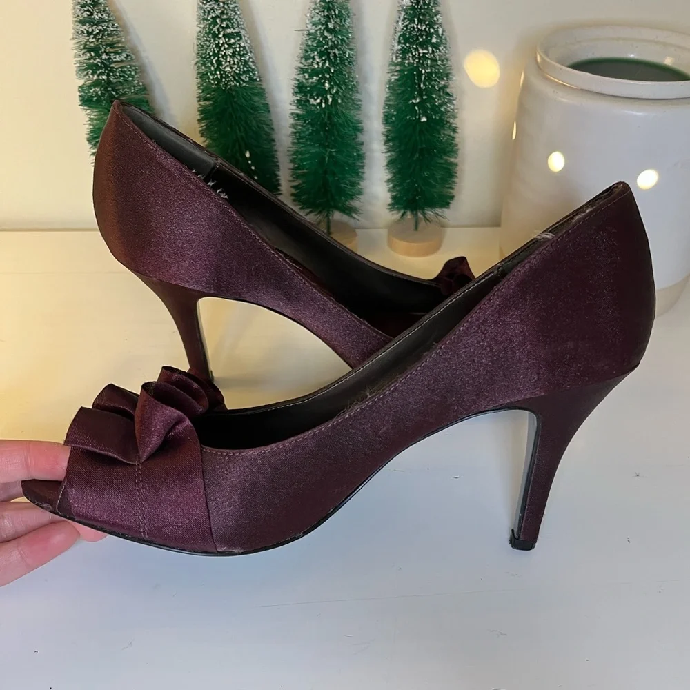 Nina Plum Colored Peep Toe Pumps